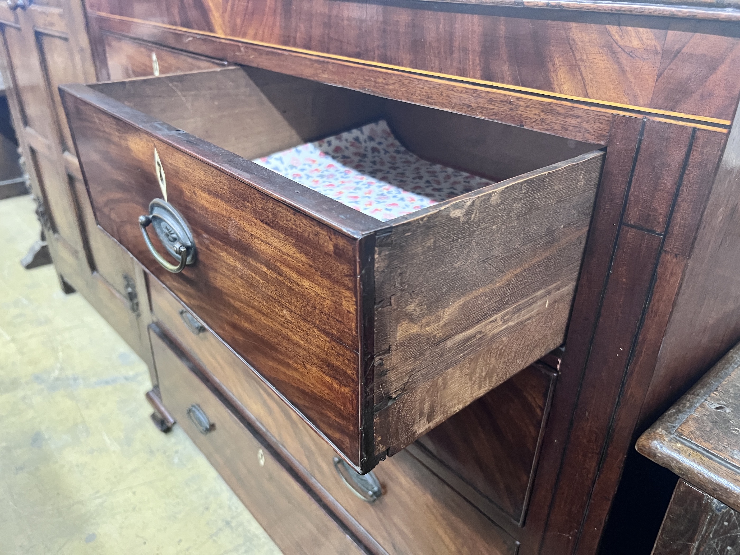 A George IV mahogany chest, width 120cm, depth 51cm, height 112cm